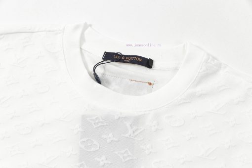 ️ LV Louis Vuitton's Spring/Summer 2025 Official Website Synchronizes With The New T-shirt Feat gy7v9p6p - Image 4