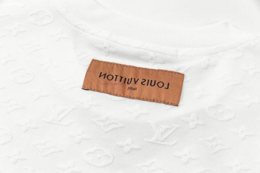 ️ LV Louis Vuitton's Spring/Summer 2025 Official Website Synchronizes With The New T-shirt Feat gy7v9p6p - Image 5