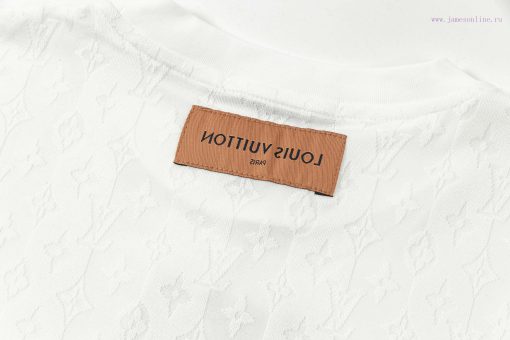 ️LV Louis Vuitton's Spring/Summer 2025 Official Website Synchronizes With The New T-shirt Featu 948iw2xz - Image 6