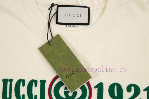 Gucci's Inspiration Comes From The Interweaving Of Style Elements From Sportswear And Casual We rlp6j91u - Image 5