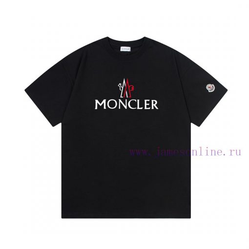 MONCLER Red And White Interlocking Letter PrintExquisite Upgraded Logo Logo Inspired By Retro 8 ey33d5rh