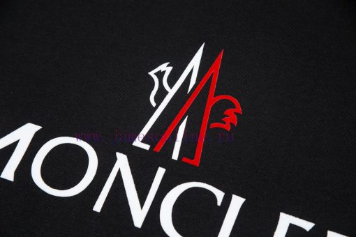 MONCLER Red And White Interlocking Letter PrintExquisite Upgraded Logo Logo Inspired By Retro 8 ey33d5rh - Image 6