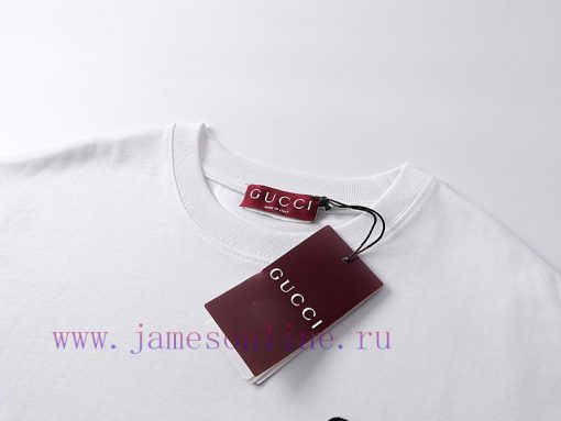 Not Taken Off The Shelves Throughout The Year If There Is Stock AvailableGucci Classic Large Lo xwm309dn - Image 4