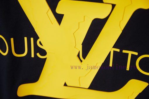 Louis Vuitton 25SS Early Spring New Style 3D Rubber Grinding Foam Woglue Short SleeveLight Luxu mu7fcvo9 - Image 8