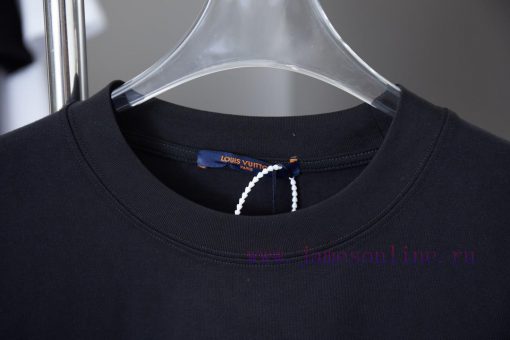 Louis Vuitton 25SS Early Spring New Letter Rhinestone Short Sleeved ShirtLight Luxury Fashion I uogby1kl - Image 4
