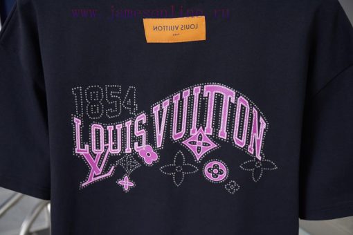 Louis Vuitton 25SS Early Spring New Letter Rhinestone Short Sleeved ShirtLight Luxury Fashion I uogby1kl - Image 7