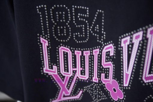 Louis Vuitton 25SS Early Spring New Letter Rhinestone Short Sleeved ShirtLight Luxury Fashion I uogby1kl - Image 8