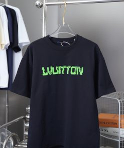 Louis Vuitton 25SS Early Spring New Plush Letter Short Sleeved ShirtLight Luxury Fashion Is A M vuk9ds34