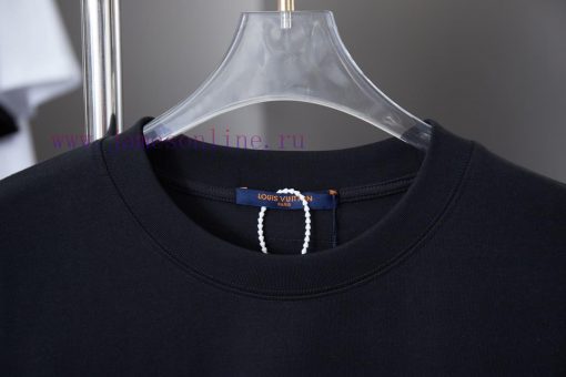 Louis Vuitton 25SS Early Spring New Color Letter Printed Short Sleeved ShirtLight Luxury Fashio y4f485iv - Image 4