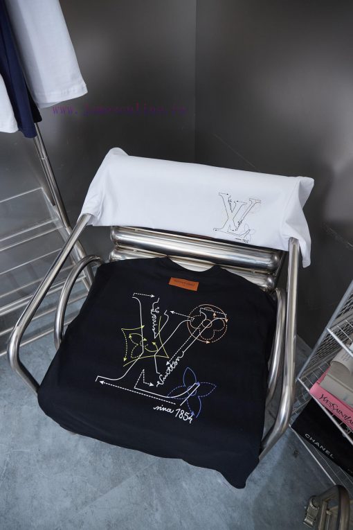Louis Vuitton 25SS Early Spring New Color Line Letter Printed Short Sleeved ShirtLight Luxury F olrazjus - Image 9