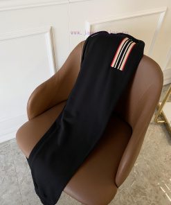 The Official Website Synchronously Releases A Hidden Zipper Design With Cut Stripes Sewn And Wr izkl3eio