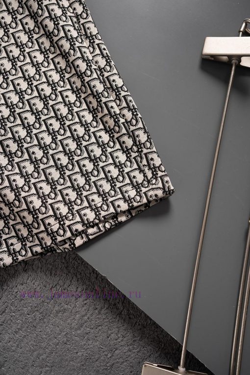 Dior DiorNew Leisure High-quality "Knitted Jacquard Shorts" For Spring And Summer Of 2025 Featu vx2dneux - Image 6