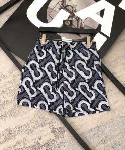 Burberry's New Summer Beach Pants For 2024 With A 1-1 Replica Of The Original Version On The Of 929zqq2j