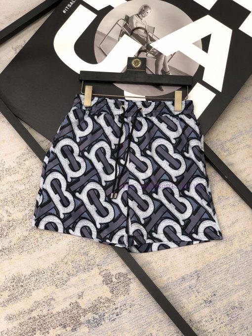 Burberry's New Summer Beach Pants For 2024 With A 1-1 Replica Of The Original Version On The Of 929zqq2j - Image 2