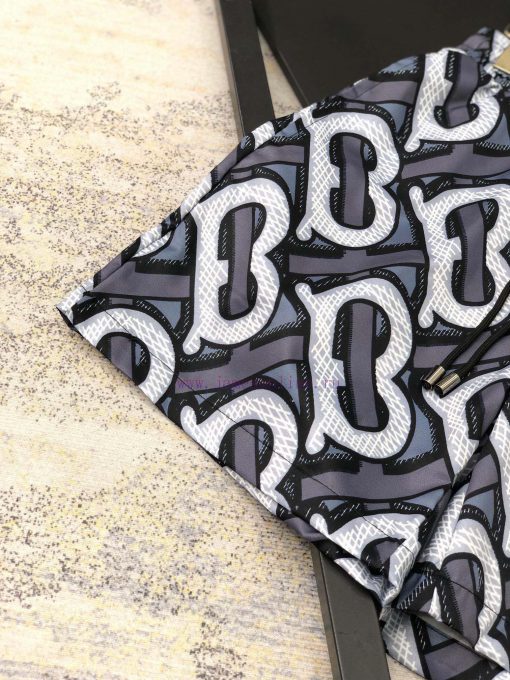 Burberry's New Summer Beach Pants For 2024 With A 1-1 Replica Of The Original Version On The Of 929zqq2j - Image 7