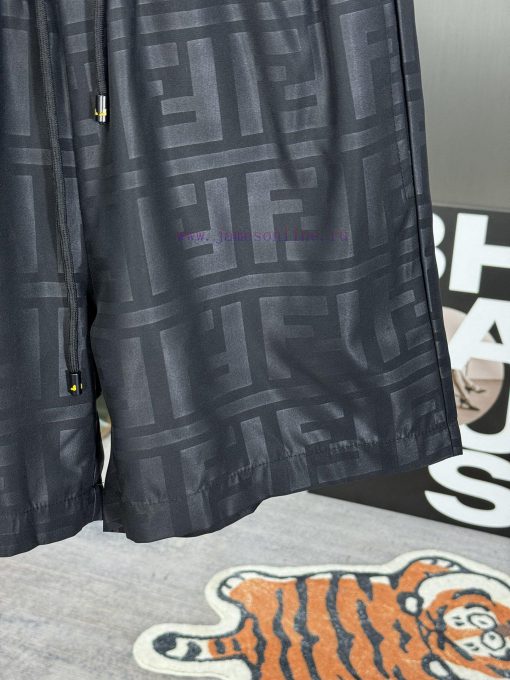 FENDI 2024 Spring And Summer New Beach Pants Official Website Of Shorts Synchronized With The O qjhw5jl8 - Image 6
