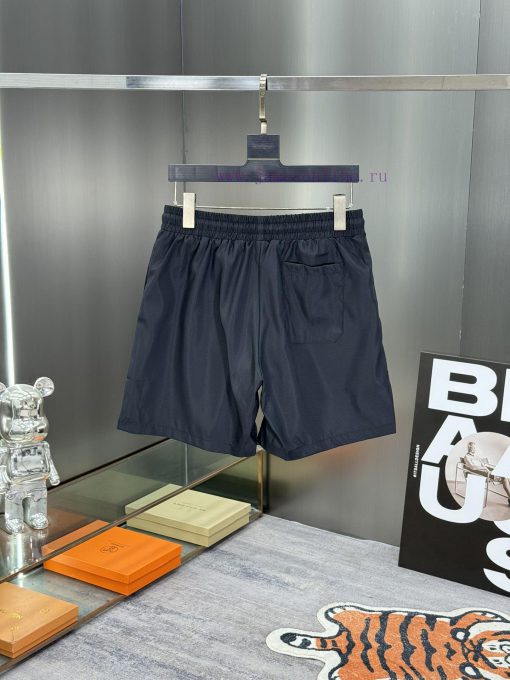 Versace 2024 Spring/Summer New Beach Pants Shorts Official Website Synchronized With Original 1 tkl320k3 - Image 3