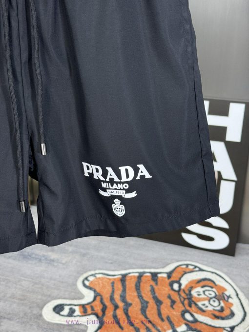 Prada's New Beach Pants For Spring And Summer 2024 Synchronized With The Original 1-1 Replica O mgbioufv - Image 8