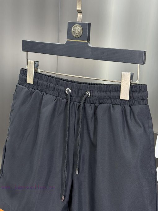 Versace 2024 Spring/Summer New Beach Pants Shorts Official Website Synchronized With Original 1 tkl320k3 - Image 4