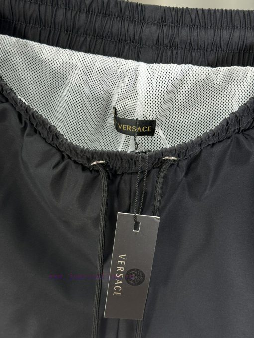 Versace 2024 Spring/Summer New Beach Pants Shorts Official Website Synchronized With Original 1 tkl320k3 - Image 9
