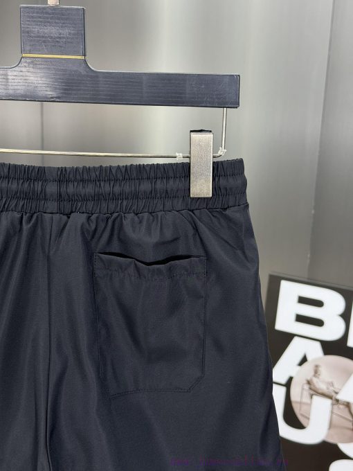 Versace 2024 Spring/Summer New Beach Pants Shorts Official Website Synchronized With Original 1 tkl320k3 - Image 10