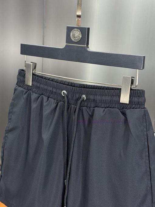 Burberry's New Beach Shorts For Spring And Summer 2024 Synchronized With The Original 1-1 Repli 2ogqo3u4 - Image 4