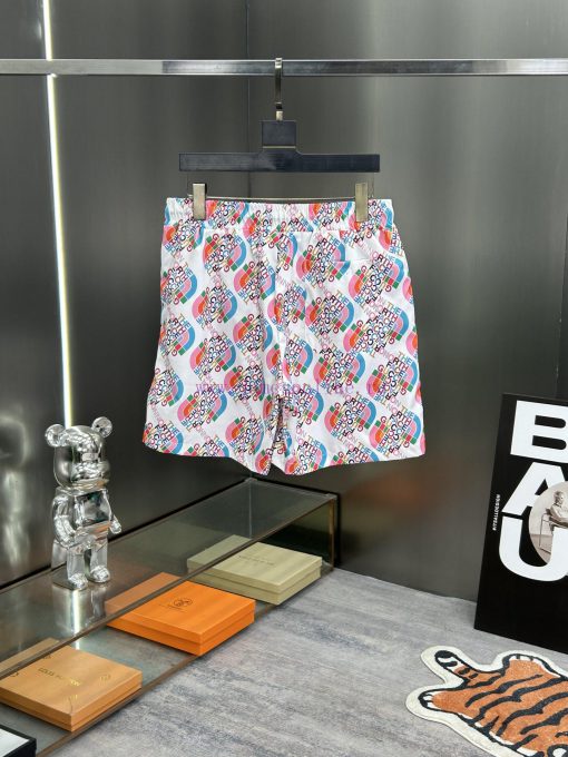 GUCCI 2024 Spring And Summer New Beach Pants Five Cent Shorts Official Website Synchronized Wit g58q1sb0 - Image 3