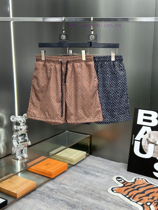 Burberry's New Beach Shorts For Spring And Summer 2024 With A 1-1 Replica Of The Original Versi iv1gg5yz - Image 10