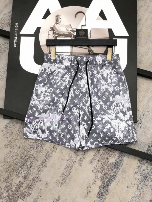 LV 2024 Summer Men's Casual Shorts Beach Pants Customized Quick Drying Fabric Soft And Smooth T k6lerx3t - Image 2