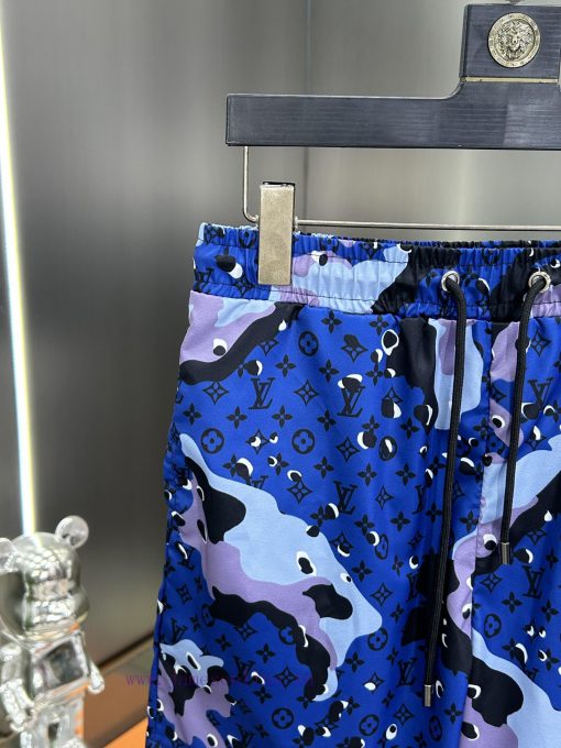 LV 2024 Shorts Beach Pants A Must-have For Beach Travel Are In Stock All Year Round. The Origin a1wt8jlq - Image 5
