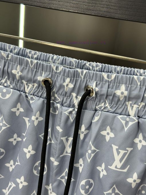 LV 2024 Spring And Summer New Beach Pants Shorts Official Website Synchronized With Original 1- y9e1hgdv - Image 7