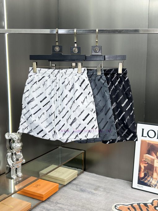 Parisian Maison Is Promoting Men's Casual Shorts And Beach Pants For The Summer Of 2024 Made Of fbbp1g3y - Image 4