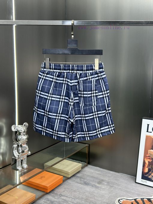 Burberry Is Promoting Men's Casual Shorts And Beach Pants For The Summer Of 2024 Made Of Custom rtg105x0 - Image 3