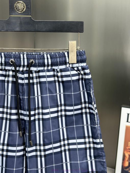 Burberry Is Promoting Men's Casual Shorts And Beach Pants For The Summer Of 2024 Made Of Custom rtg105x0 - Image 5