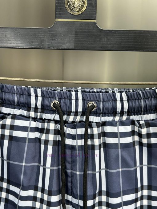 Burberry Is Promoting Men's Casual Shorts And Beach Pants For The Summer Of 2024 Made Of Custom rtg105x0 - Image 7