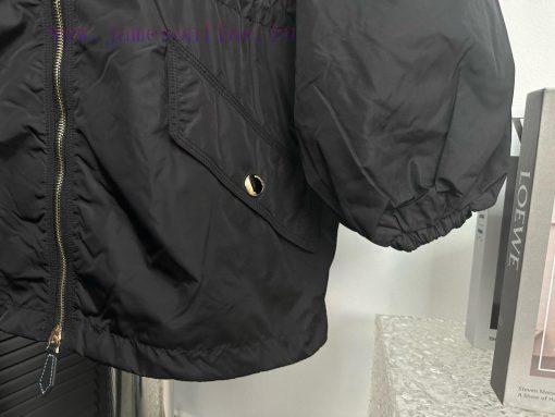 Burberry B's Classic Windbreaker Thin Jacket Is Available For Sale Simultaneously. Customized F 9jisvxax - Image 10