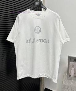 Lululemonlulu 2025SS New Letter Logo Hot Silver Printed Short Sleeved ShirtLarge Logo Letter OS exdk2o50