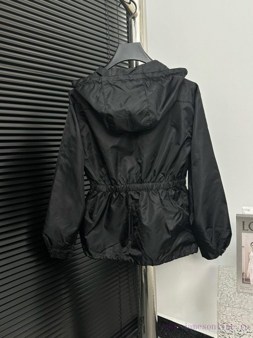 Parda Prada Hooded Waist WindbreakerA Super Cool Trench Coat With A Pure Black Base Color Paire wr7wm5fr - Image 3
