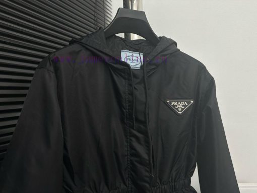 Parda Prada Hooded Waist WindbreakerA Super Cool Trench Coat With A Pure Black Base Color Paire wr7wm5fr - Image 6