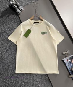 Arrived The Next DayGUCCI 2025 New Velvet Butterfly Letter Logo Unisex Short Sleeved T-shirtCus 5oe5v55i