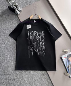 Arrived The Next DayLOEWE 2025 New Tassel Style Plush Letter Logo Patchwork Cuffs Unisex Short g8d0a0dg