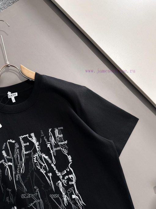 Arrived The Next DayLOEWE 2025 New Tassel Style Plush Letter Logo Patchwork Cuffs Unisex Short g8d0a0dg - Image 4