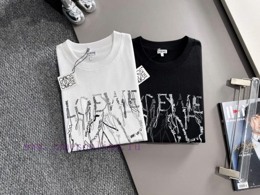 Arrived The Next DayLOEWE 2025 New Tassel Style Plush Letter Logo Patchwork Cuffs Unisex Short g8d0a0dg - Image 10