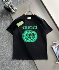 Arrived The Next DayGUCCI 2025 New Inkjet+flocking Double G Letter Logo Unisex Short Sleeved T- 0c2m4ucd