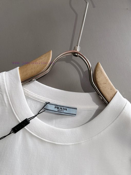 Arrived The Next DayPRADA 2025 New Patchwork Pocket Back Shield Letter Logo Unisex Short Sleeve hrhbdyt9 - Image 5