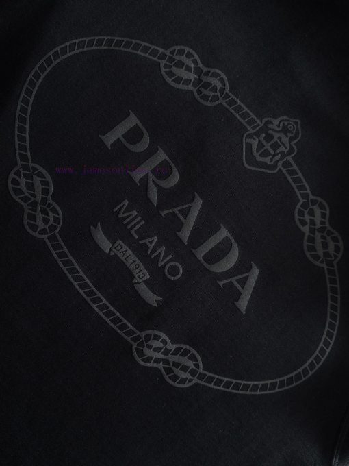Arrived The Next DayPRADA 2025 New Hem Patchwork Back Plush Letter Logo Unisex Short Sleeved T- pom1bnya - Image 7