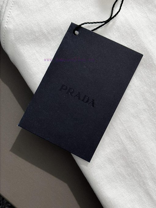 Arrived The Next DayPRADA 2025 New Hem Patchwork Back Plush Letter Logo Unisex Short Sleeved T- psxv2hvo - Image 8
