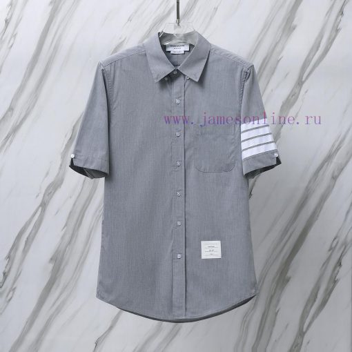 Item Number T98TB Thin Qian Brei Cloth Four Bar Short Sleeved ShirtTHOM BROWNE. Tom Brown TB Qi kvaeptjl