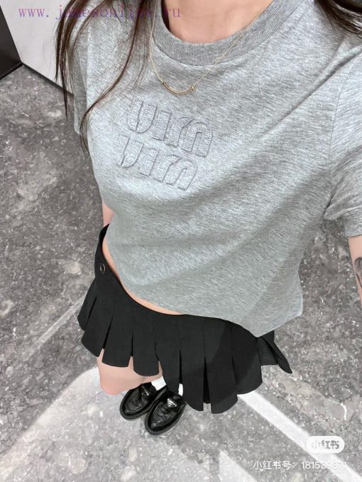 M146 Miumiu Early Spring New Collection Patchwork Embroidered Small Edition Round Neck Short Sl 1zydk1r0 - Image 3