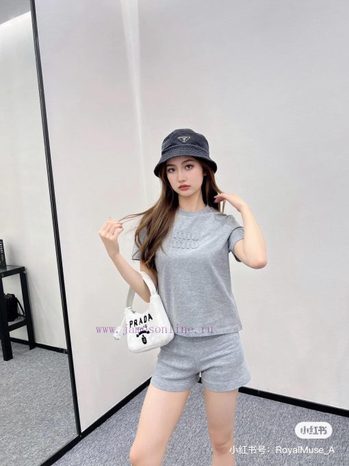M146 Miumiu Early Spring New Collection Patchwork Embroidered Small Edition Round Neck Short Sl 1zydk1r0 - Image 16